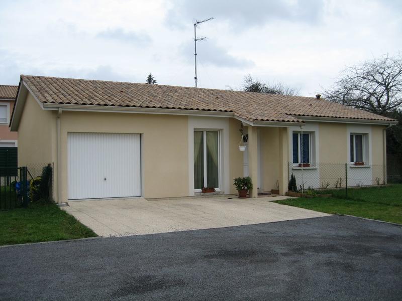 Maison - 92 m² - 4 pièces