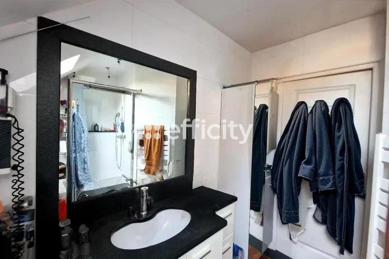 Appartement - 86 m² - 3 pièces