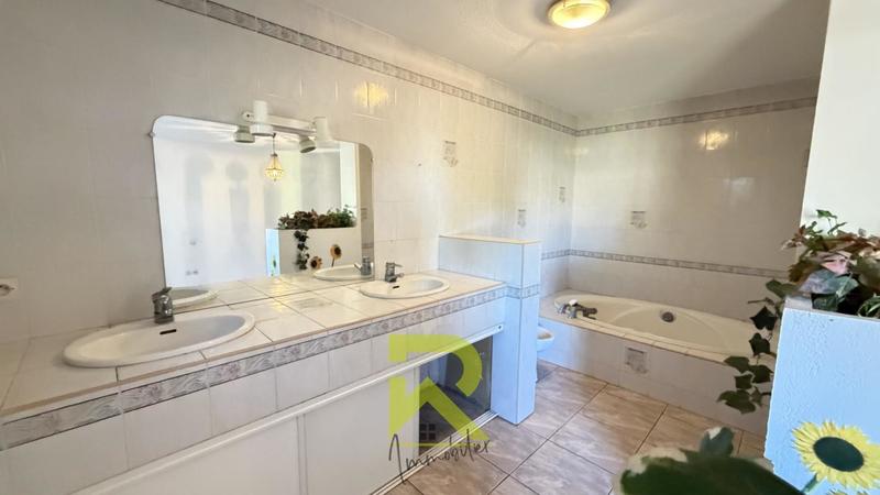 Villa - 350 m² - 14 pièces