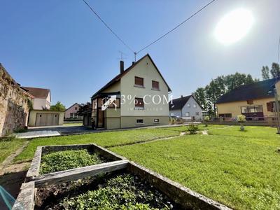 Maison - 122 m² - 5 pièces