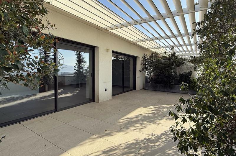 Appartement - 144 m² - 6 pièces