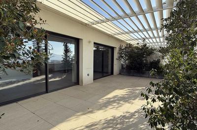 Appartement - 144 m² - 6 pièces