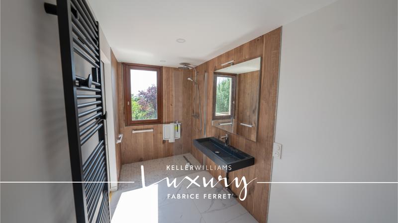 Maison d'architecte - 237 m² - 10 pièces