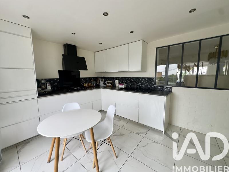 Maison - 151 m² - 7 pièces