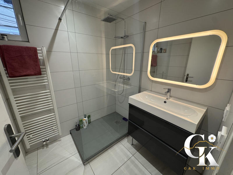 Maison - 137 m² - 7 pièces