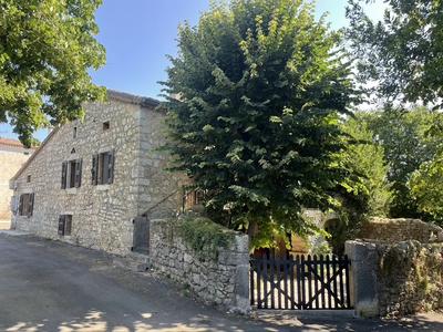 Maison - 190 m² - 8 pièces