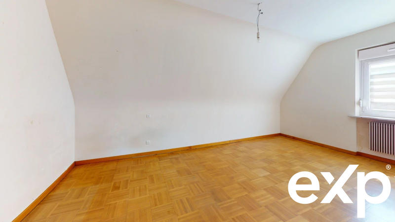 Maison - 207 m² - 7 pièces