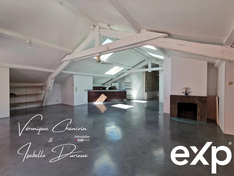 Loft - 181 m² - 5 pièces