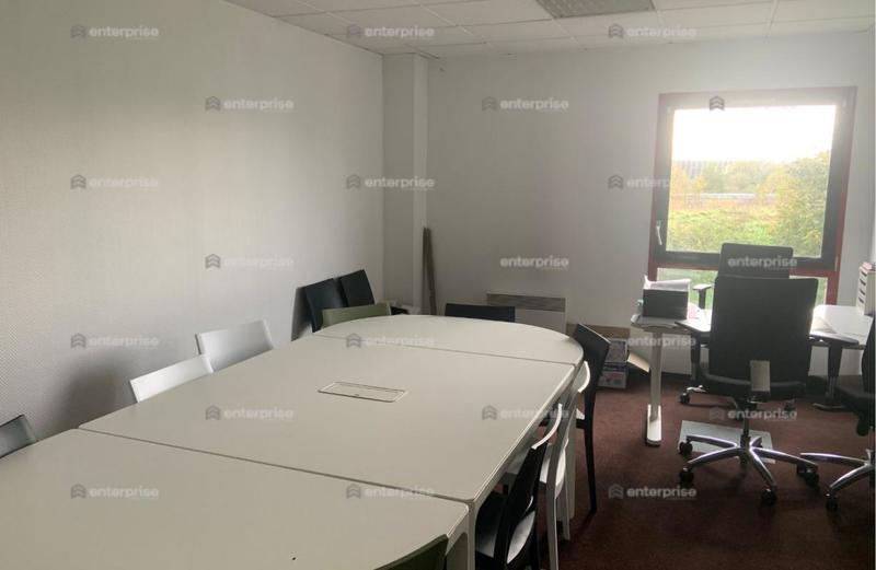 Local d'activité / Entrepôt - 725 m²