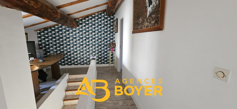 Maison - 205 m² - 6 pièces