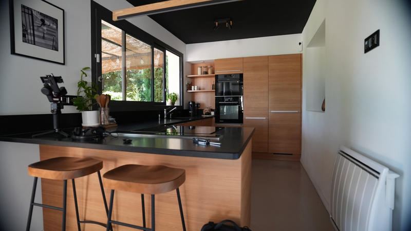 Maison - 305 m² - 10 pièces