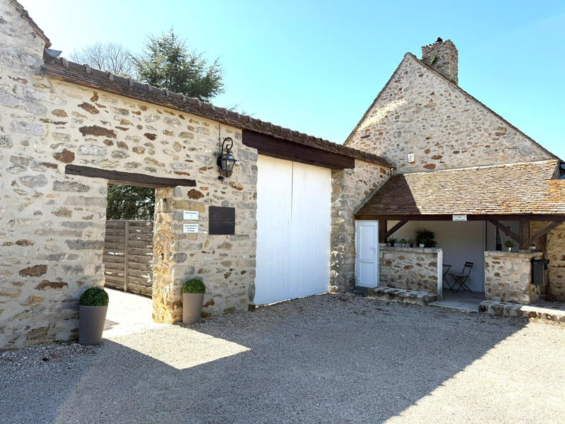 Propriété - 600 m² - 23 pièces