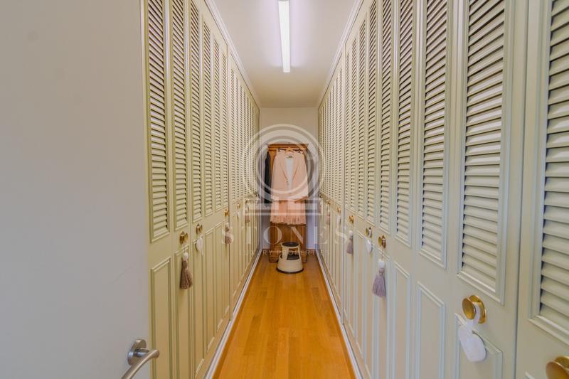 Maison contemporaine - 212 m² - 6 pièces