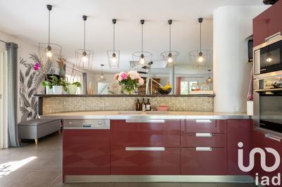 Maison - 290 m² - 6 pièces