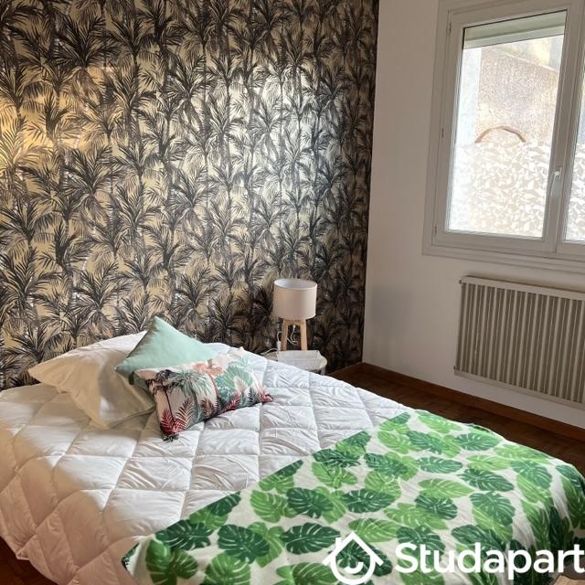 Chambre - 9 m² - 1 pièce