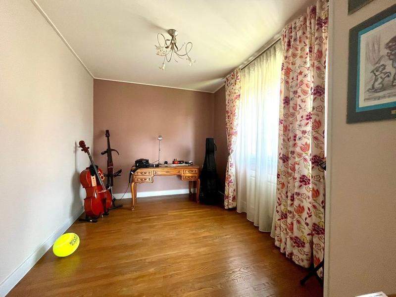 Maison - 272 m² - 7 pièces