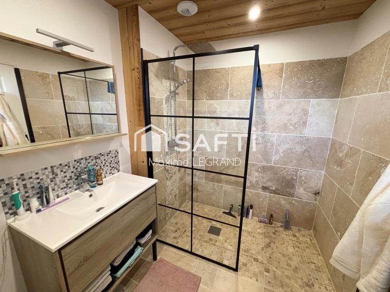 Maison - 99 m² - 5 pièces