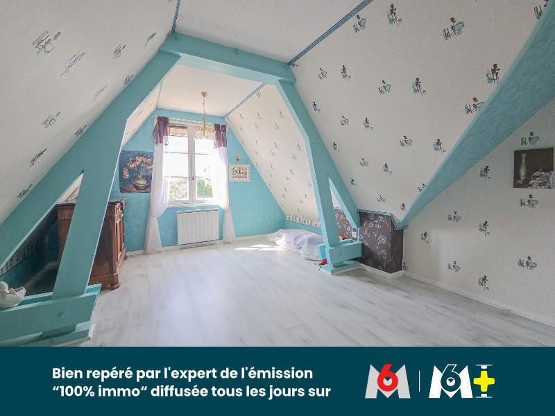 Maison - 220 m² - 7 pièces