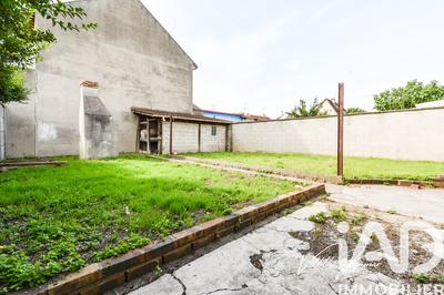 Maison - 210 m² - 5 pièces