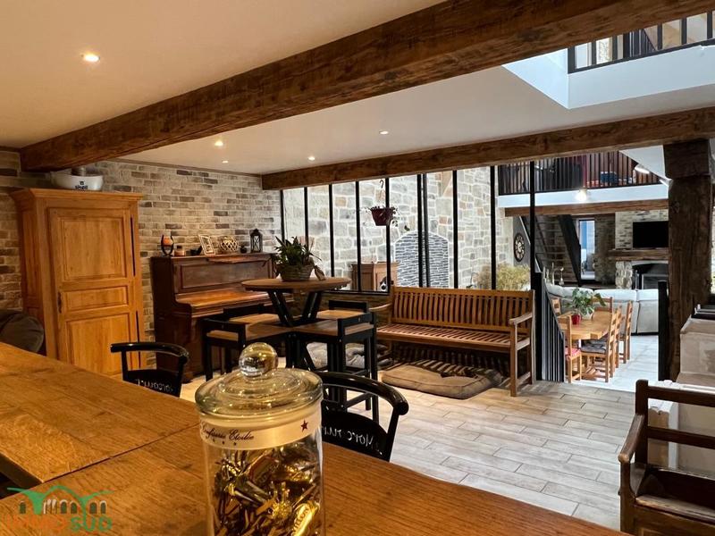 Propriété - 509 m² - 10 pièces