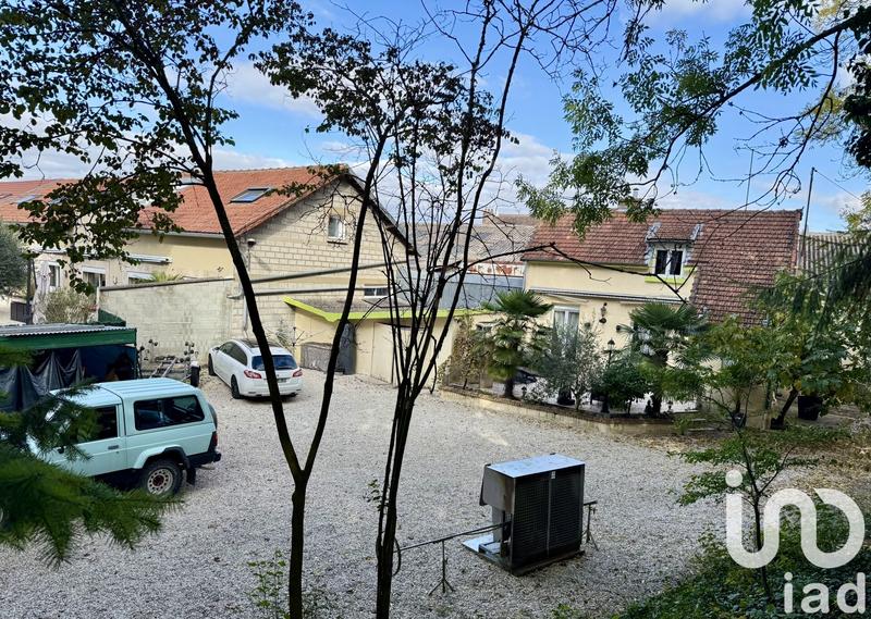 Maison - 92 m² - 4 pièces