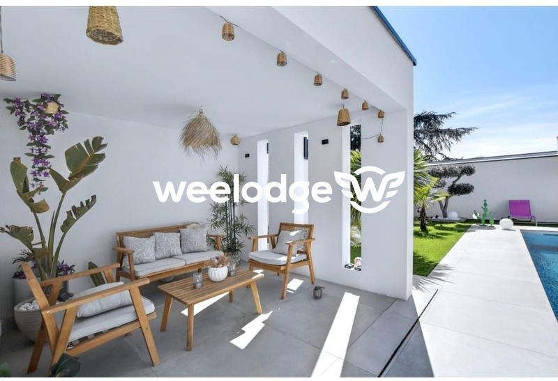 Maison contemporaine - 197 m² - 6 pièces