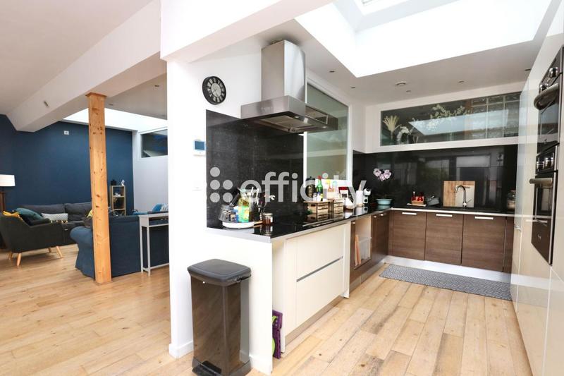 Appartement - 132 m² - 4 pièces