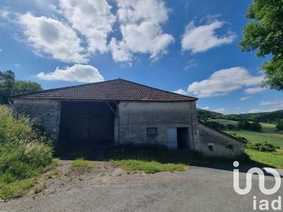 Ferme - 300 m² - 2 pièces