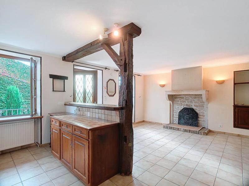 Maison - 260 m² - 11 pièces