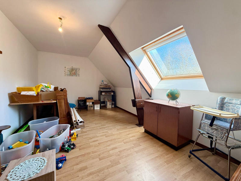 Maison - 218 m² - 7 pièces