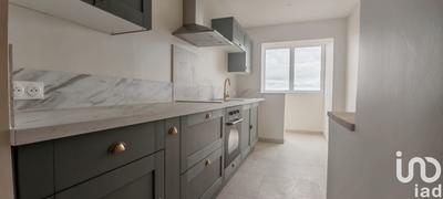 Appartement - 90 m² - 3 pièces