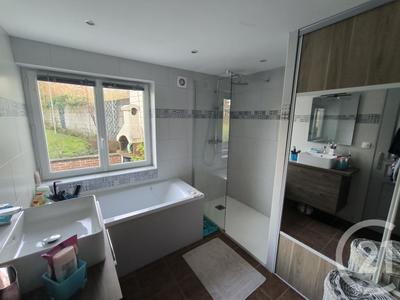 Maison - 75 m² - 4 pièces