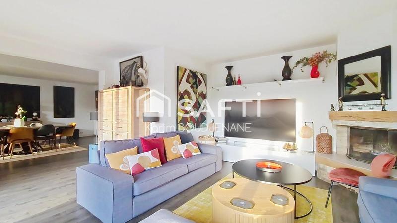 Maison - 215 m² - 7 pièces