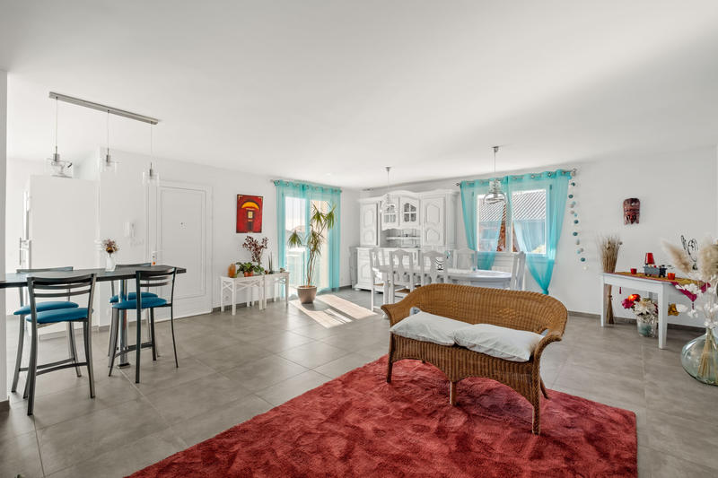 Maison - 215 m² - 6 pièces