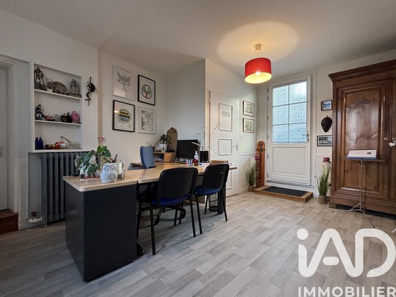 Maison - 317 m² - 12 pièces