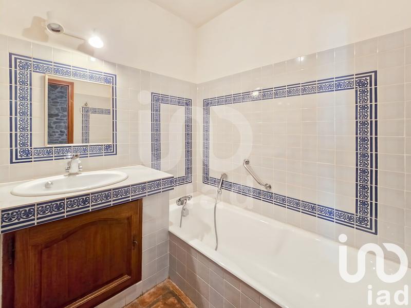 Maison de village - 320 m² - 9 pièces