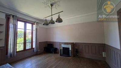 Maison - 149 m² - 7 pièces