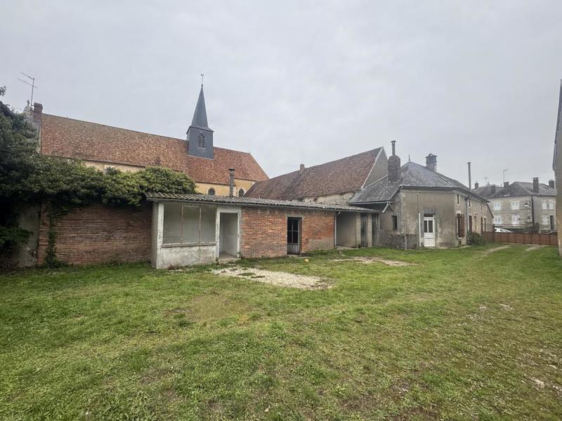 Maison - 412 m² - 8 pièces