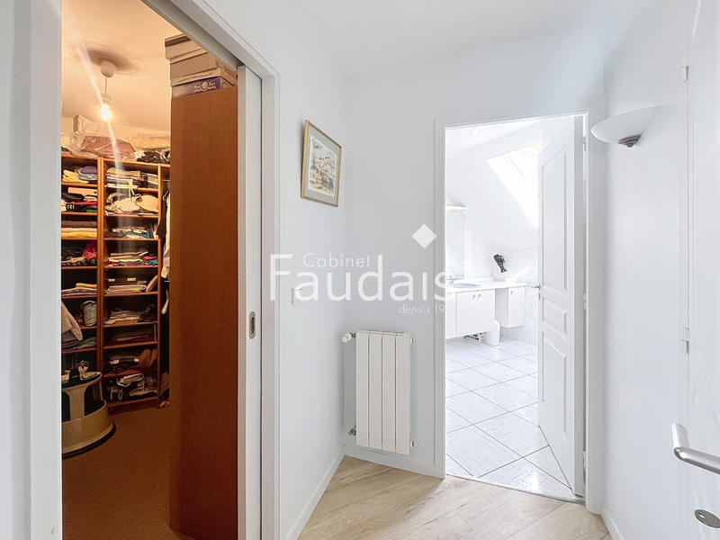 Maison - 171 m² - 6 pièces