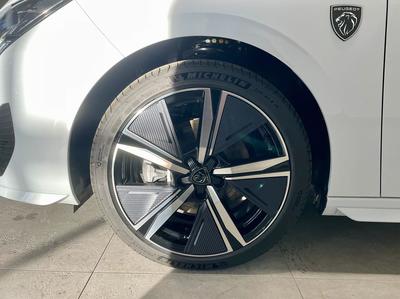 Peugeot 308 III 1.5 Bluehdi 130 Eat8 Gt