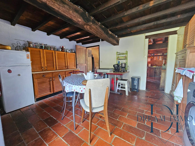 Maison - 340 m² - 14 pièces