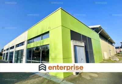 Local commercial - 1 624 m²