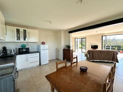 Maison - 215 m² - 7 pièces