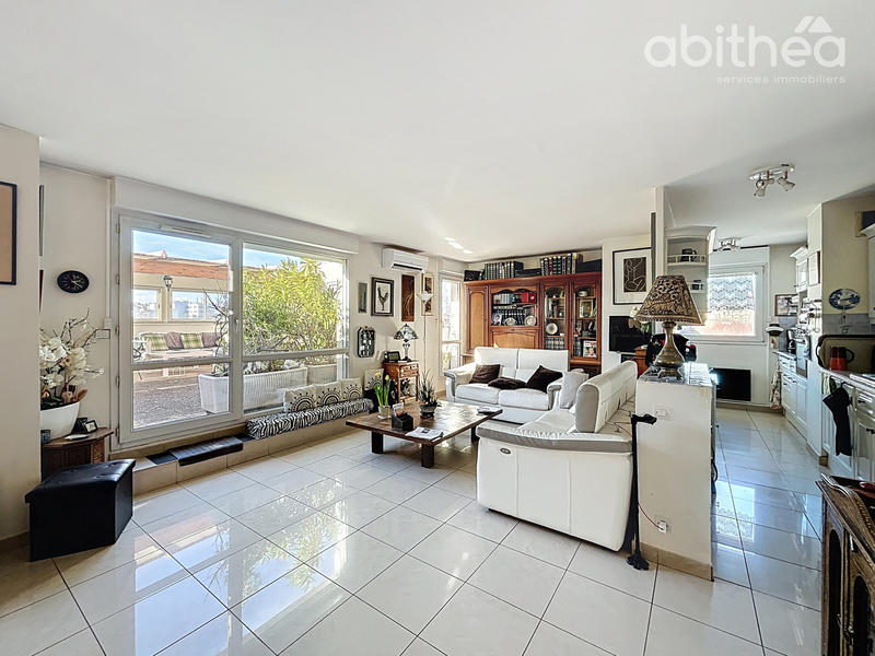 Appartement - 81 m² - 4 pièces