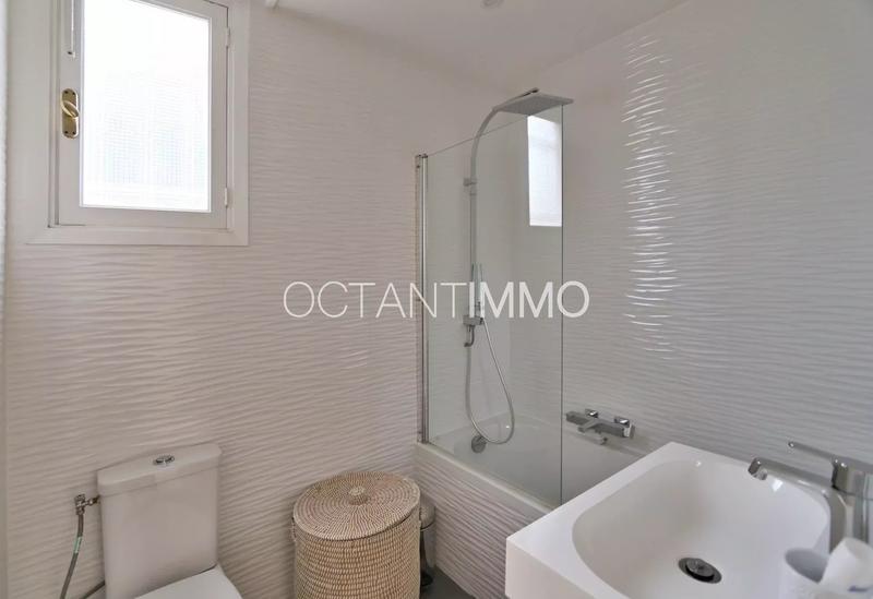 Appartement - 102 m² - 4 pièces