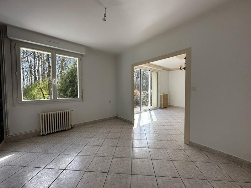 Maison - 175 m² - 13 pièces