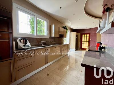 Maison - 187 m² - 8 pièces