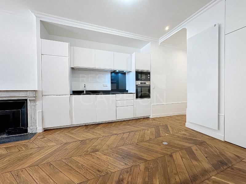 Appartement - 99 m² - 4 pièces