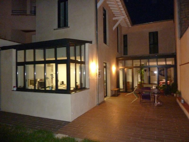 Maison de ville - 250 m² - 8 pièces
