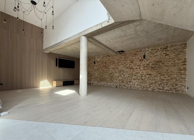 Maison contemporaine - 161 m² - 6 pièces